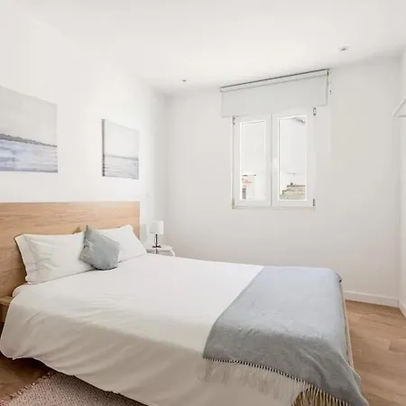 Ground Floor 2 Bedroom With Pool