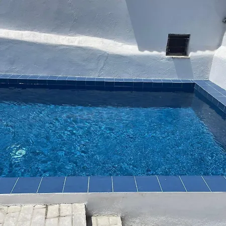 Ground Floor 2 Bedroom With Pool * リスボン
